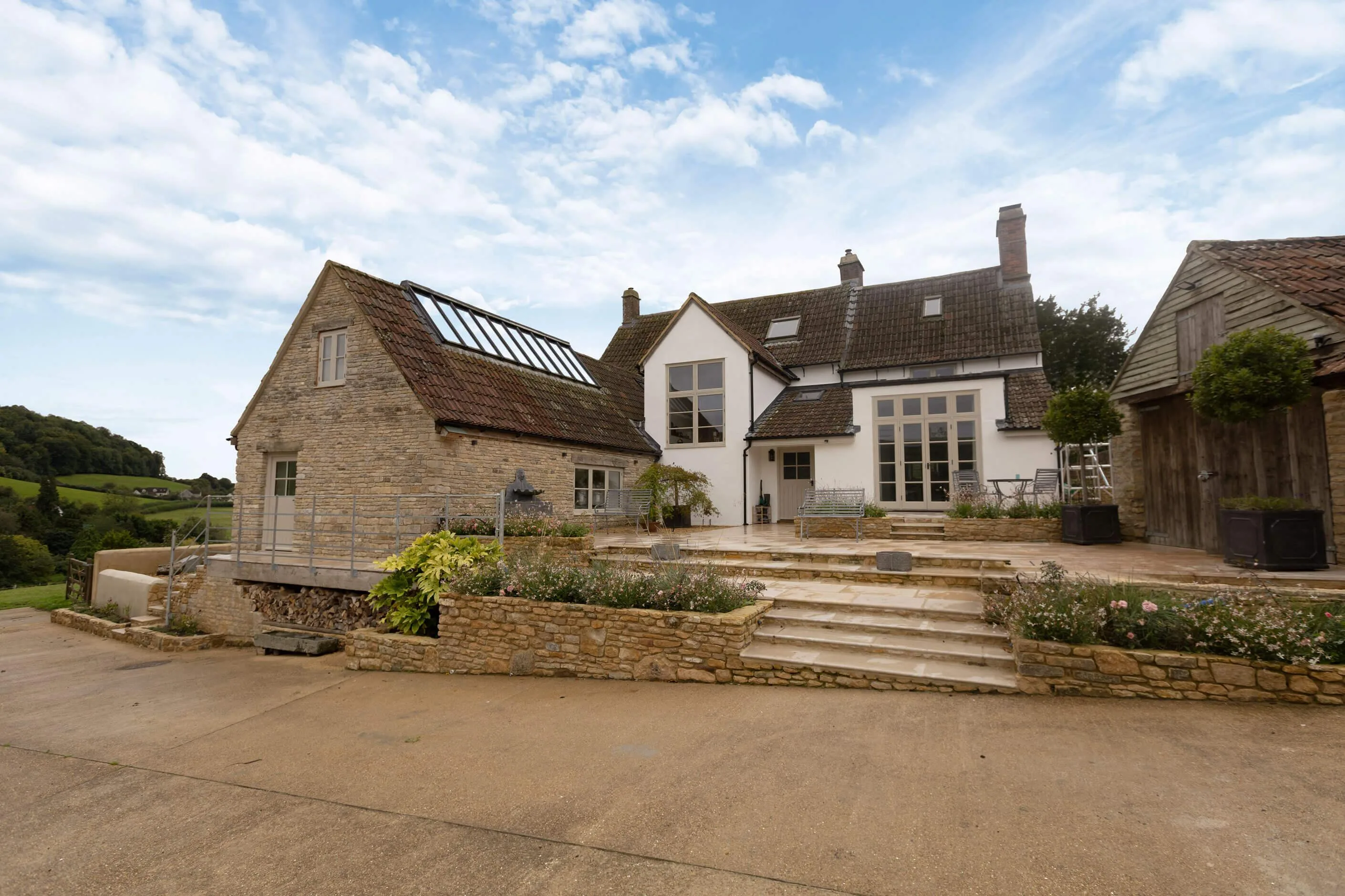 Cotswold farmhouse exterior 2