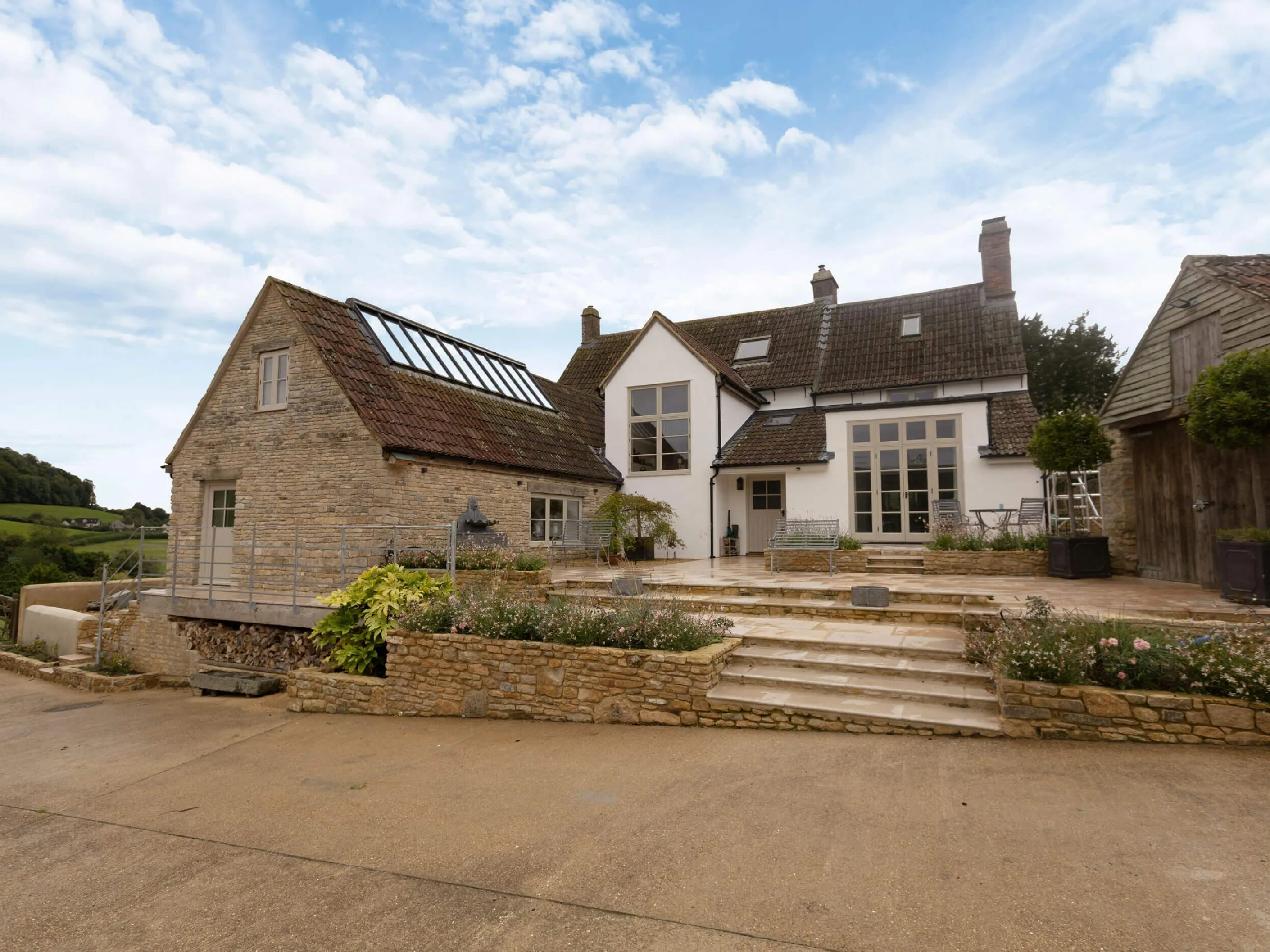 Cotswold farmhouse exterior 2